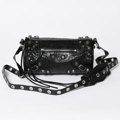 新品同様 BALENCIAGA バレンシアガ ルカゴール シリンダー ショルダーバッグ 771716 レザー ブラック シルバー金具 中古 4a006599