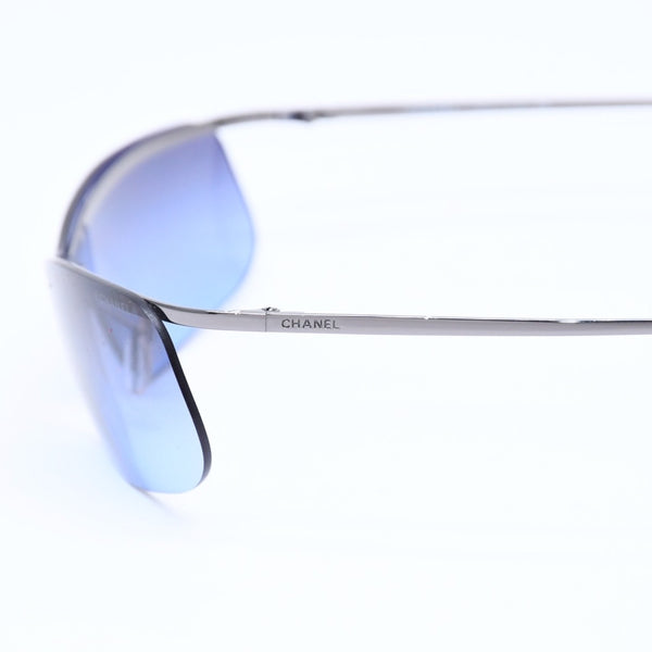 極美品 CHANEL シャネル ハーフリム サングラス アイウェア 4043 c.108/79 ブルーレンズ 中古 4a006707