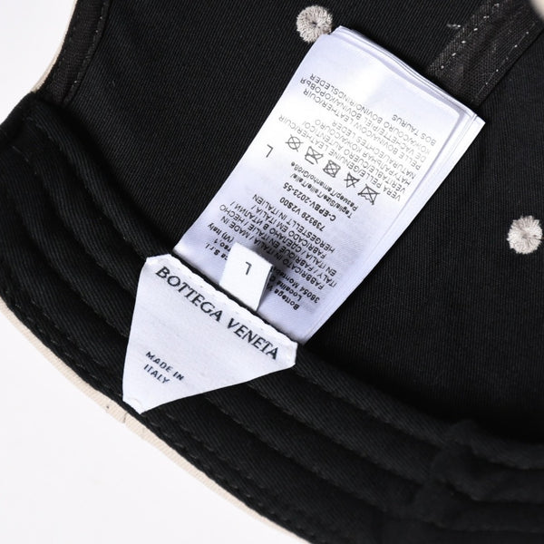 新品同様 BOTTEGA VENETA ボッテガヴェネタ キャップ フランネルプリント ヌバックレザー 739329 ベージュ シルバー金具 サイズL 中古 4a006654
