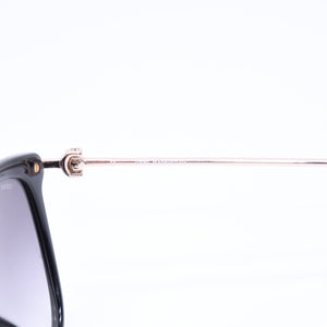 極美品 LOEWE ロエベ サングラス アイウェア SLW935 COL 700E サイズ56□18 135 サイドロゴ ブラック アセテート 中古 4a006712