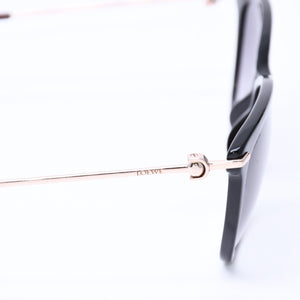 極美品 LOEWE ロエベ サングラス アイウェア SLW935 COL 700E サイズ56□18 135 サイドロゴ ブラック アセテート 中古 4a006712