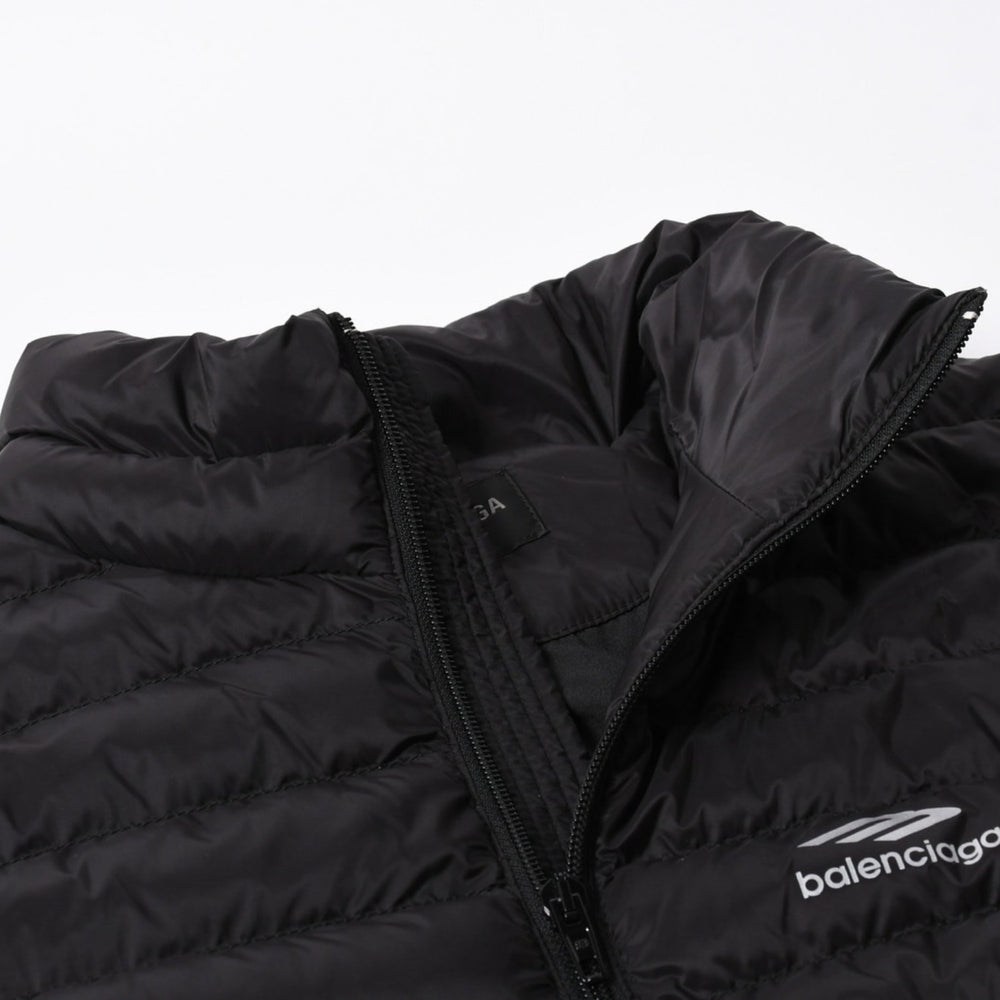 新品同様品 BALENCIAGA バレンシアガ 3B Sports Icon パーファージャケット スキーウェア 2023AW ブラック 773985 TP039 サイズ46 中古 4a006863