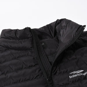 新品同様品 BALENCIAGA バレンシアガ 3B Sports Icon パーファージャケット スキーウェア 2023AW ブラック 773985 TP039 サイズ46 中古 4a006863