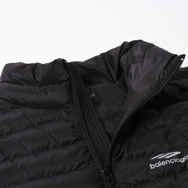 新品同様品 BALENCIAGA バレンシアガ 3B Sports Icon パーファージャケット スキーウェア 2023AW ブラック 773985 TP039 サイズ46 中古 4a006863