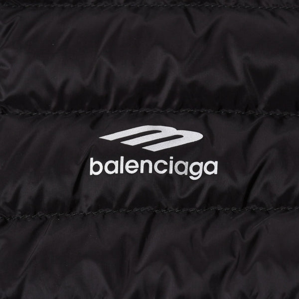 新品同様品 BALENCIAGA バレンシアガ 3B Sports Icon パーファージャケット スキーウェア 2023AW ブラック 773985 TP039 サイズ46 中古 4a006863