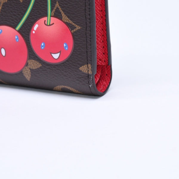新品同様 LOUIS VUITTON ルイヴィトン LV × TM ポルトフォイユ リサ 二つ折り財布 コンパクトウォレット M13420 モノグラム チェリー 中古 4a006991