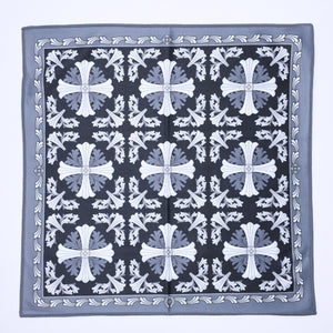 新品未使用 CHROME HEARTS クロムハーツ メガネ拭き アイウェアクロス CHプラス クロスボール ブラック ホワイト グレー 総柄 中古 4a006737