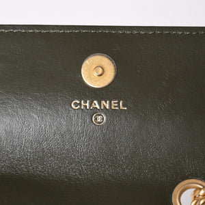 極美品 CHANEL シャネル アジャスタブル チェーンショルダーバッグ ランダム番台 ココマーク ラムスキン オリーブ ゴールド金具 中古 4a006774