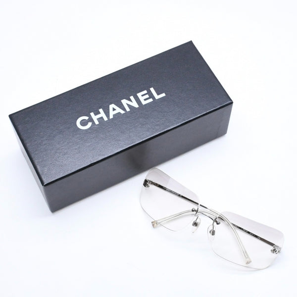 極美品 CHANEL シャネル リムレス サングラス アイウェア 4017 c.124/6I サイズ62□17 120 ココマーク シルバー グレー 中古 4a006793