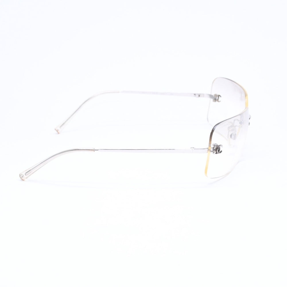 極美品 CHANEL シャネル リムレス サングラス アイウェア 4017 c.124/6I サイズ62□17 120 ココマーク シルバー グレー 中古 4a006793