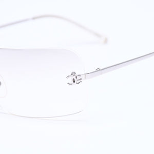 極美品 CHANEL シャネル リムレス サングラス アイウェア 4017 c.124/6I サイズ62□17 120 ココマーク シルバー グレー 中古 4a006793