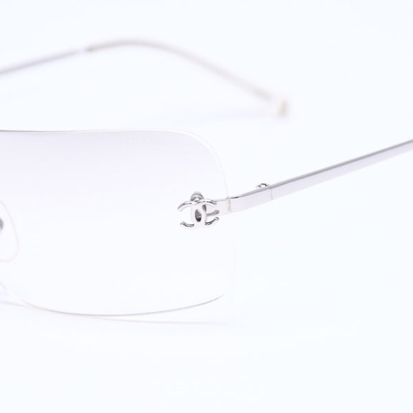 極美品 CHANEL シャネル リムレス サングラス アイウェア 4017 c.124/6I サイズ62□17 120 ココマーク シルバー グレー 中古 4a006793