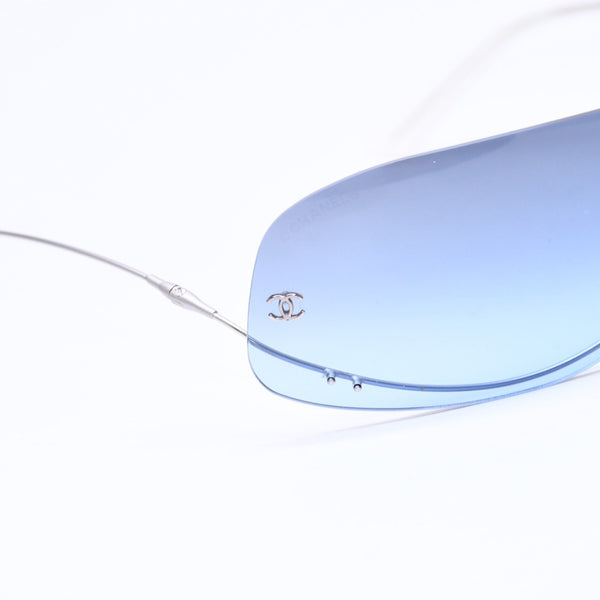 極美品 CHANEL シャネル シールド サングラス アイウェア 4054-H c.103/8F 125 ココマーク フェイクパール ブルー 中古 4a006787