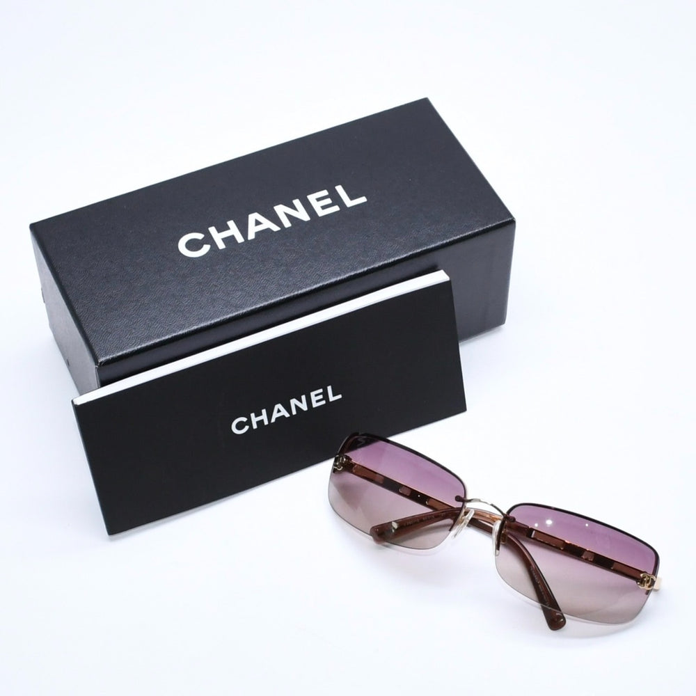 極美品 CHANEL シャネル ハーフリム サングラス 4113 c.292/13 サイズ65□15 120 ココマーク ブラウン ゴールド 中古 4a006797