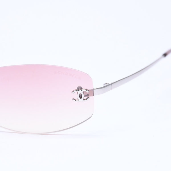 CHANEL シャネル リムレス サングラス アイウェア 4002 c.124/58 サイズ57□19 130 ココマーク ピンク グラデーション 美品 中古 4a006812