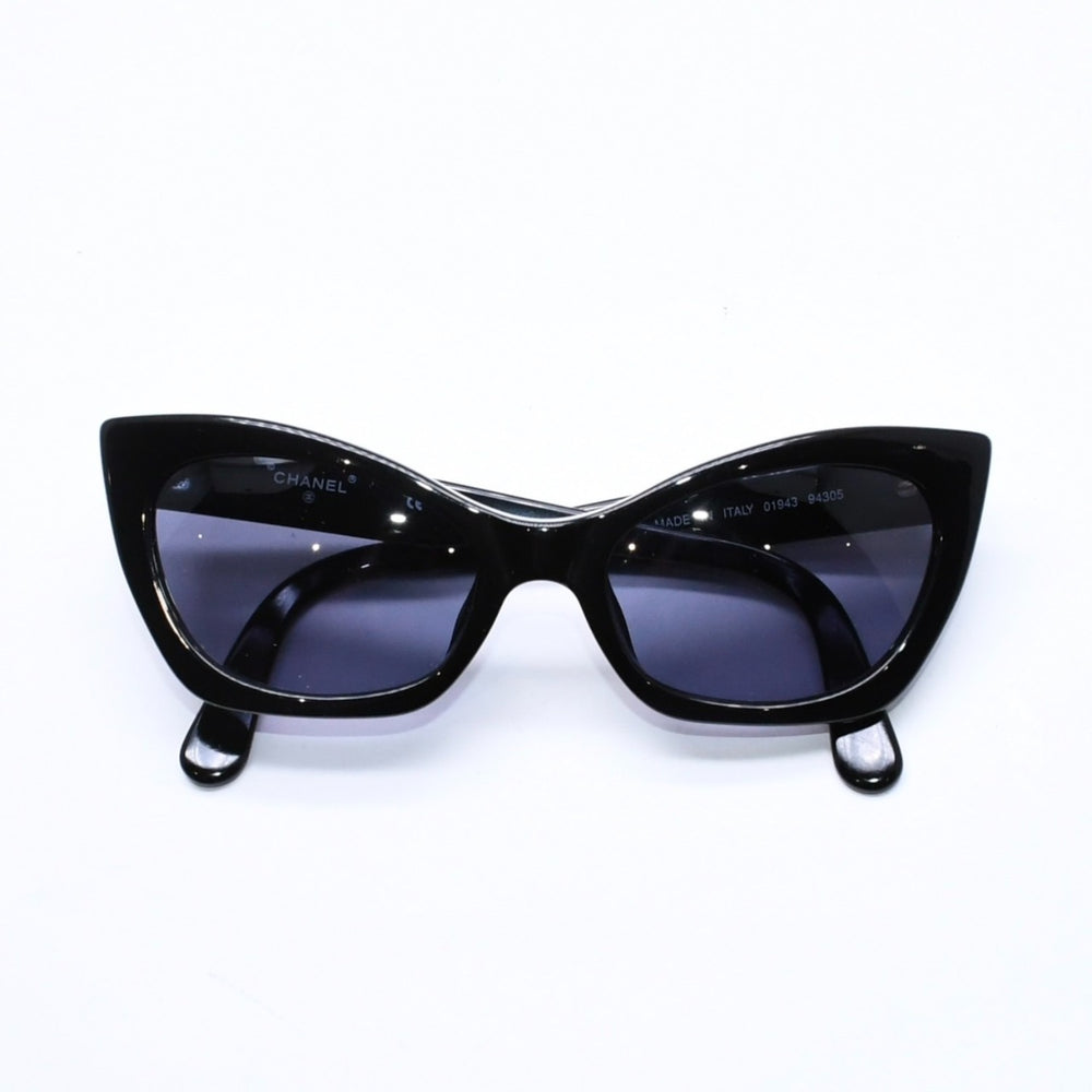 極美品 CHANEL シャネル キャッツアイ サングラス アイウェア 01943 94305 ココマーク ブラック ゴールド 中古 4a006799
