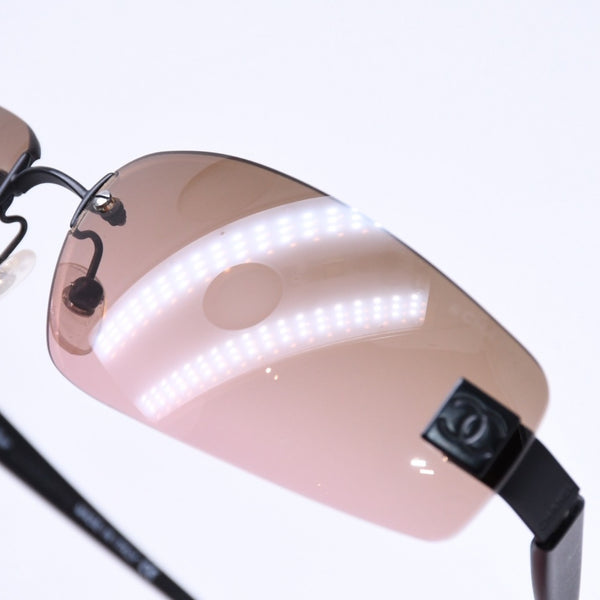極美品 CHANEL シャネル リムレス サングラス アイウェア 4018 c.142/77 サイズ68□17 120 ココマーク マットブラック ブラウン 中古 4a006800