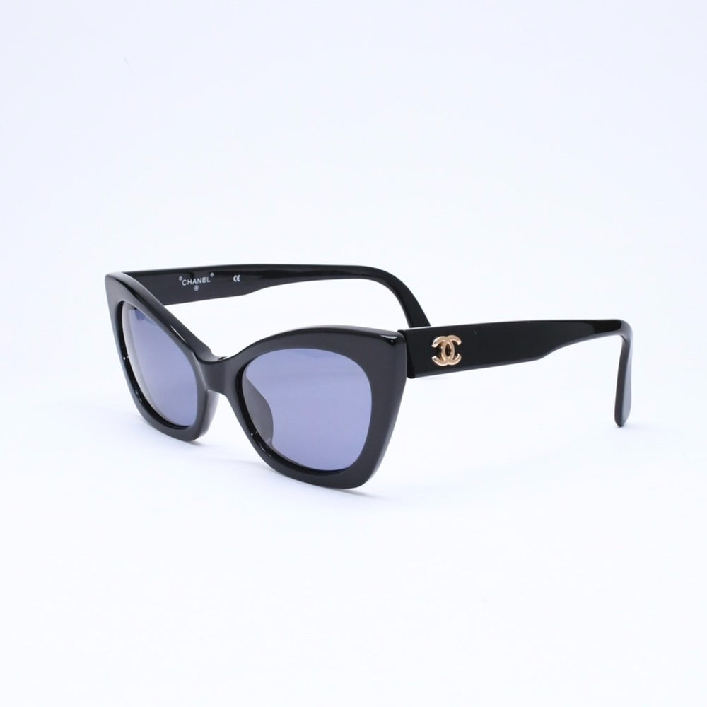 極美品 CHANEL シャネル キャッツアイ サングラス アイウェア 01943 94305 ココマーク ブラック ゴールド 中古 4a006799