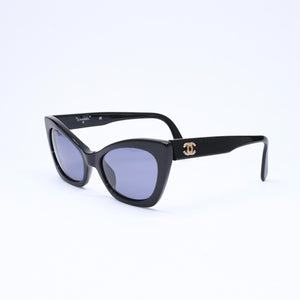 極美品 CHANEL シャネル キャッツアイ サングラス アイウェア 01943 94305 ココマーク ブラック ゴールド 中古 4a006799