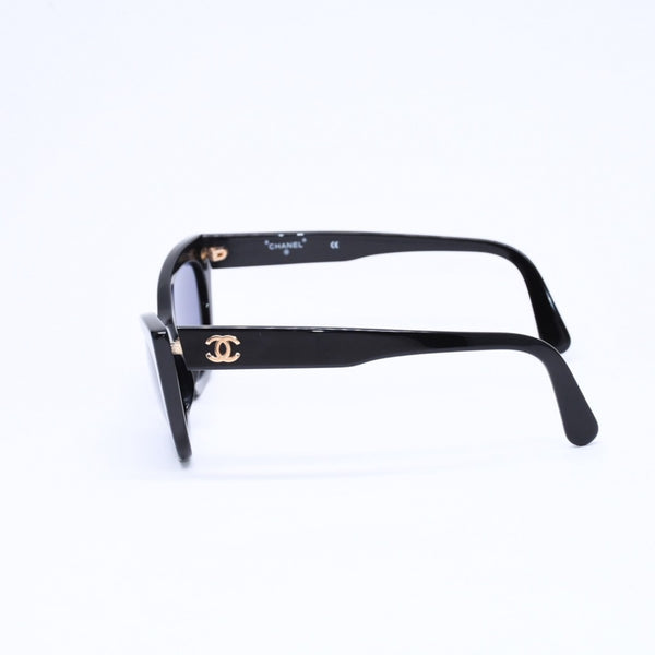 極美品 CHANEL シャネル キャッツアイ サングラス アイウェア 01943 94305 ココマーク ブラック ゴールド 中古 4a006799