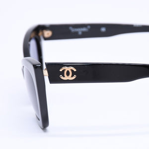 極美品 CHANEL シャネル キャッツアイ サングラス アイウェア 01943 94305 ココマーク ブラック ゴールド 中古 4a006799