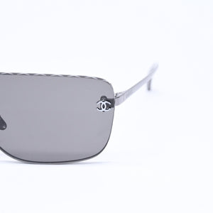 極美品 CHANEL シャネル シールド シェイプ サングラス ココマーク 4293 イタリア製 GP プラスチック ブラック 中古 4a006570