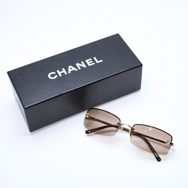 CHANEL シャネル サングラス アイウェア 4093-B c.125/13 サイズ56□16 130 ココマーク ラインストーン ブラウン 美品 中古 4a006783