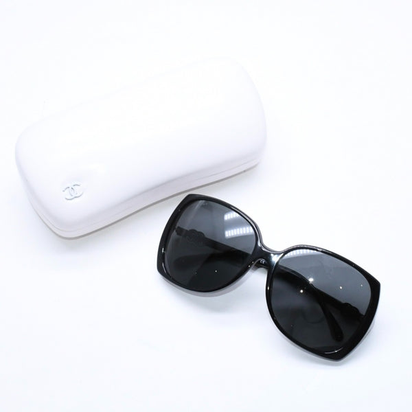 極美品 CHANEL シャネル サングラス アイウェア サイドココマーク サイズ61◻︎16 ブラック シルバー金具 5216 c.501/3F 中古 4a006811