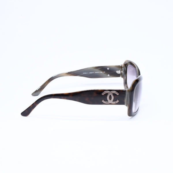 極美品 CHANEL シャネル サングラス アイウェア 5102-A c.653/11 サイズ54□17 135 ココマーク べっ甲カラー 中古 4a006798