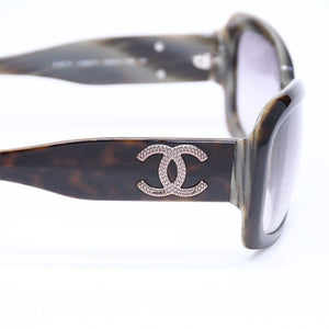 極美品 CHANEL シャネル サングラス アイウェア 5102-A c.653/11 サイズ54□17 135 ココマーク べっ甲カラー 中古 4a006798
