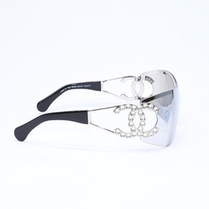 極美品 CHANEL シャネル Sunglasses サングラス アイウェア ココマーク サイズ142◻︎110 シルバー ラインストーン ブラック 9579B c.501/S1 中古 4a006784