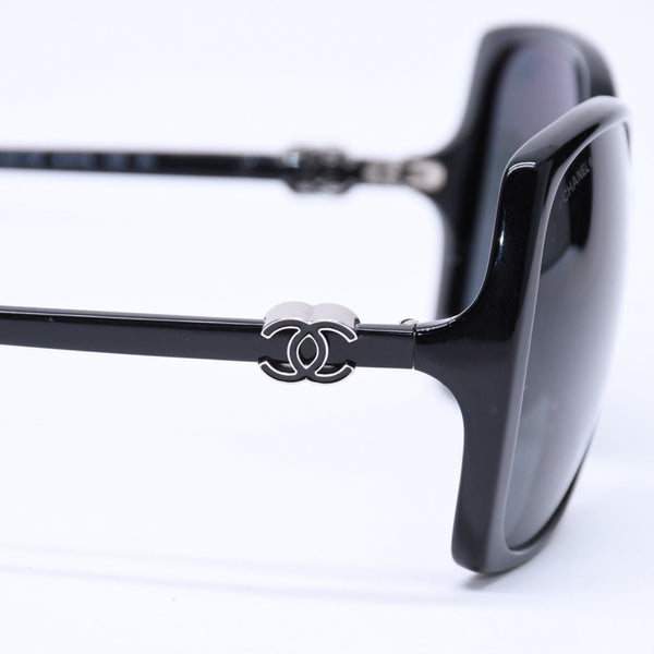 極美品 CHANEL シャネル サングラス アイウェア サイドココマーク サイズ61◻︎16 ブラック シルバー金具 5216 c.501/3F 中古 4a006811