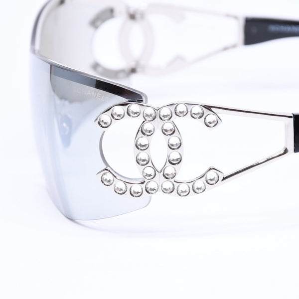 極美品 CHANEL シャネル Sunglasses サングラス アイウェア ココマーク サイズ142◻︎110 シルバー ラインストーン ブラック 9579B c.501/S1 中古 4a006784