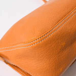 極美品 FENDI フェンディ マンマバケット ワンショルダーバッグ 8BR180 レザー オレンジ シルバー金具 中古 4a006817