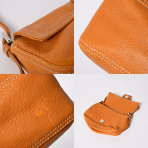 極美品 FENDI フェンディ マンマバケット ワンショルダーバッグ 8BR180 レザー オレンジ シルバー金具 中古 4a006817