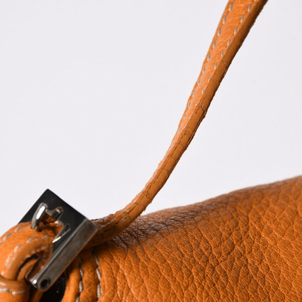 極美品 FENDI フェンディ マンマバケット ワンショルダーバッグ 8BR180 レザー オレンジ シルバー金具 中古 4a006817