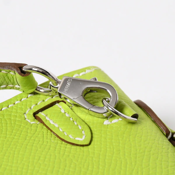 新品同様 HERMES エルメス タイニーケリー エプソン ショルダーバッグ キウイ キーホルダー ◻︎O刻印 中古 4a006856