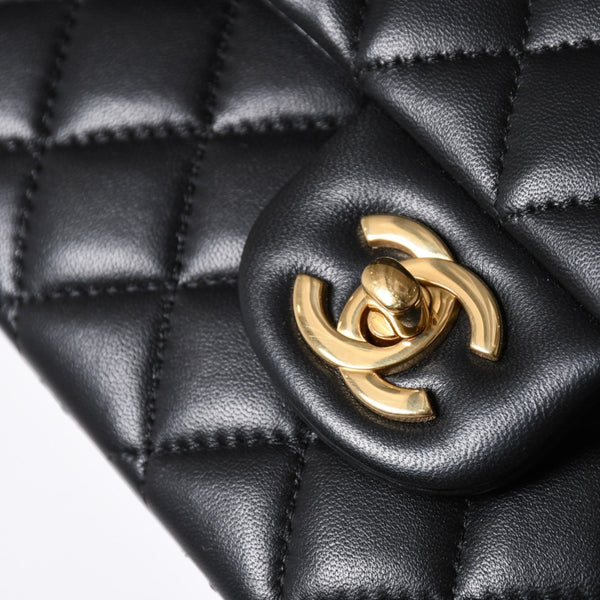 極美品 CHANEL シャネル マトラッセ25 Wフラップ Wチェーンショルダーバッグ ランダム番台 ココマーク ラムスキン ブラック 中古 4a006814