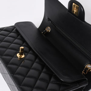 極美品 CHANEL シャネル マトラッセ25 Wフラップ Wチェーンショルダーバッグ ランダム番台 ココマーク ラムスキン ブラック 中古 4a006814