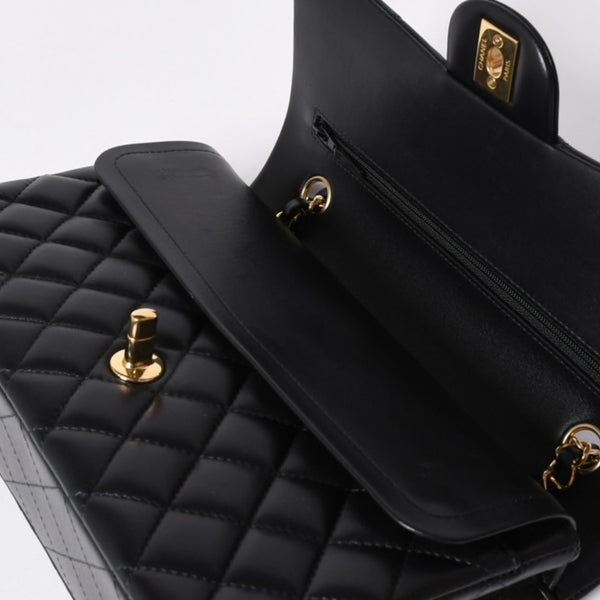 極美品 CHANEL シャネル マトラッセ25 Wフラップ Wチェーンショルダーバッグ ランダム番台 ココマーク ラムスキン ブラック 中古 4a006814