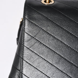 極美品 CHANEL シャネル シェブロン 2WAYチェーンショルダーバッグ 25番台 ココマーク カーフレザー Vステッチ ゴールド金具 中古 4a006757