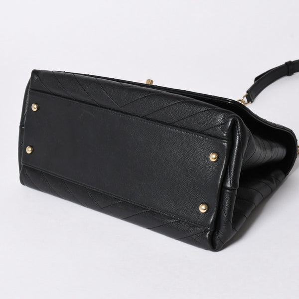 極美品 CHANEL シャネル シェブロン 2WAYチェーンショルダーバッグ 25番台 ココマーク カーフレザー Vステッチ ゴールド金具 中古 4a006757