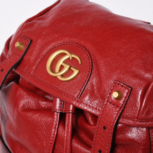 新品同様 GUCCI グッチ バックパック リベル タイガー キャットヘッド GGマーモント 526908 レッド レザー 中古 4a006597