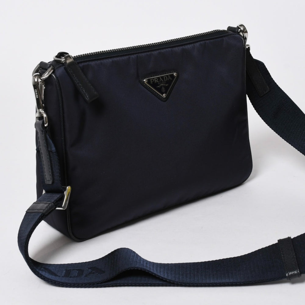 極美品 PRADA プラダ ショルダーバッグ トライアングルロゴ ナイロン レザー ネイビー シルバー金具 中古 4a006942