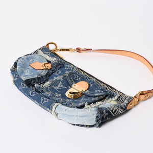 新品同様品 LOUISVUITTON ルイヴィトン パウチィ ワンショルダーバッグ M95382 パッチワーク モノグラムデニム ブルー 中古 4a006993