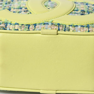 極美品 CHANEL シャネル CC Mania スモールカメラバッグ 27番台 ココマーク ライムグリーン マルチカラー ツイード ラムスキン ゴールド金具 中古 4a006953
