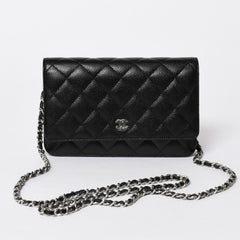 新品同様品 CHANEL シャネル マトラッセ チェーンウォレット キャビアスキン ランダム番台 ブラック シルバー金具 中古 4a006955