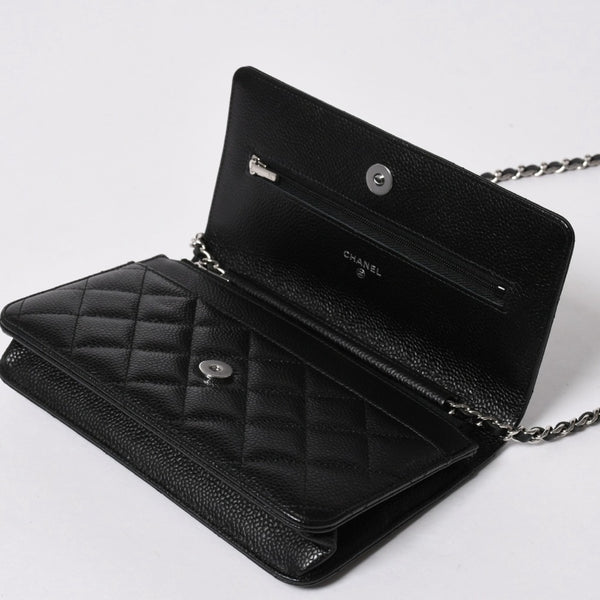 新品同様品 CHANEL シャネル マトラッセ チェーンウォレット キャビアスキン ランダム番台 ブラック シルバー金具 中古 4a006955