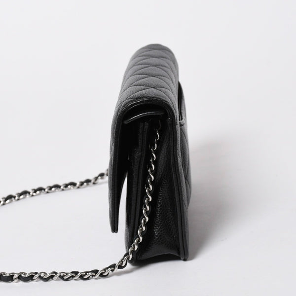 新品同様品 CHANEL シャネル 財布 マトラッセ クラシック チェーンウォレット ランダム番台 キャビアスキン ココマーク ブラック 中古 4a006950