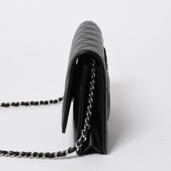 新品同様品 CHANEL シャネル マトラッセ チェーンウォレット キャビアスキン ランダム番台 ブラック シルバー金具 中古 4a006955